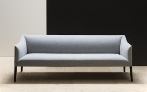 040368 Диван Andreu World Couve