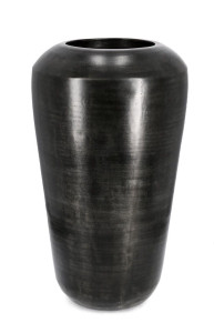 Металлическая ваза