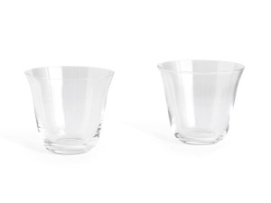 Стеклянный стакан