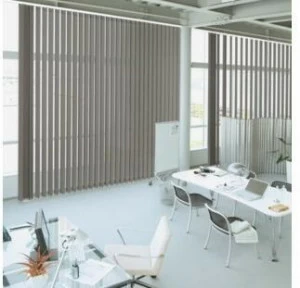 Mottura Вертикальный карниз для штор Tende a bande verticali