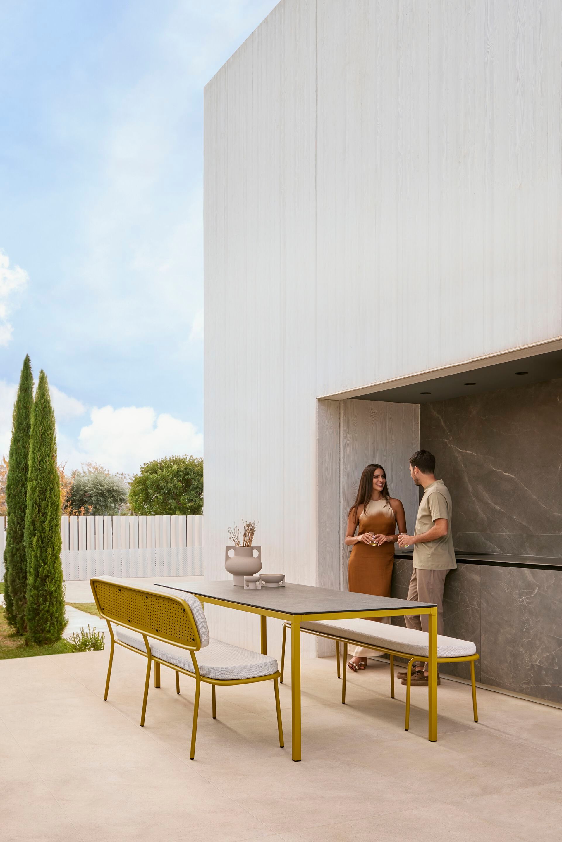 Садовая скамейка из нержавеющей стали MUSOLA Abril ARCH-00047953 - Вид №1