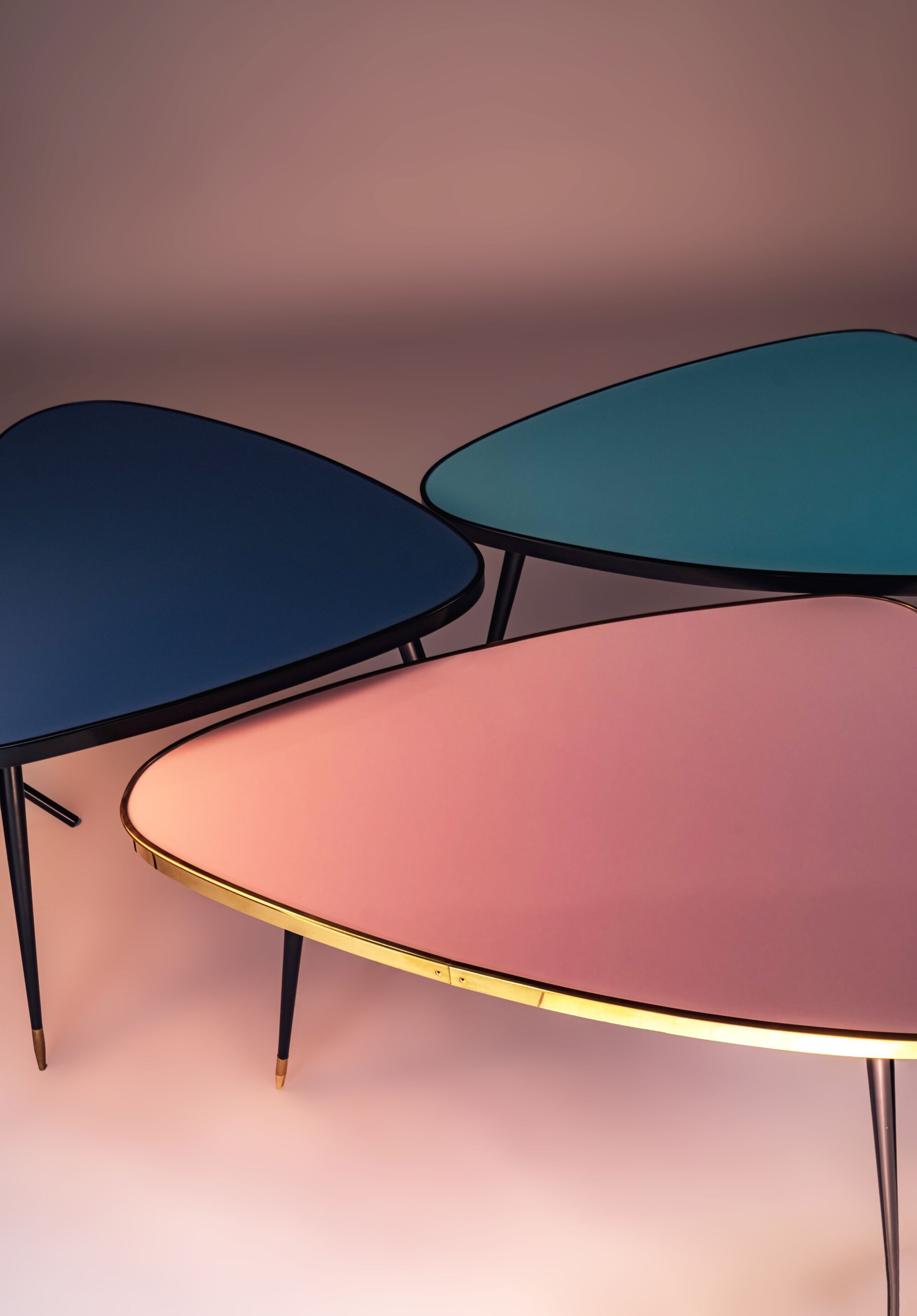 Журнальный столик из ламинированного стекла с полированным латунным профилем Jover+Valls Antique Boutique-Twist ARCH-00039988 - Вид №28