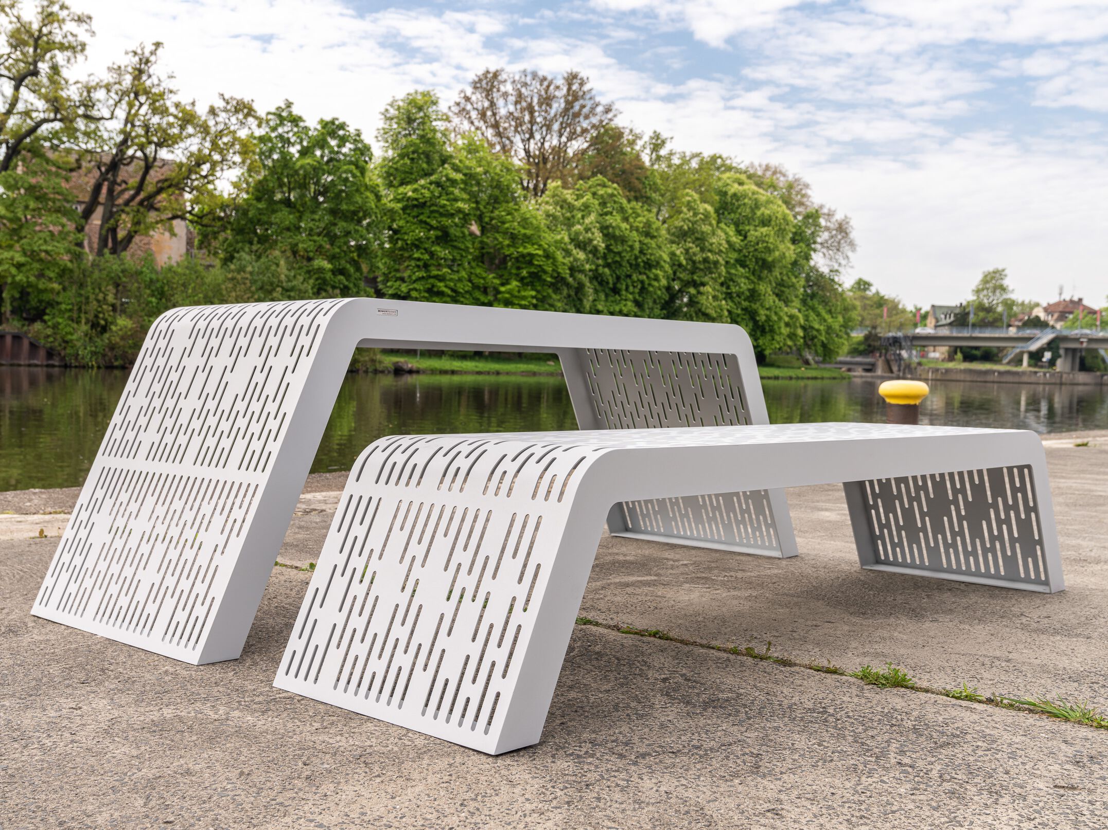 Стол и скамейка для общественных мест из нержавеющей стали BENKERT BANKE Chalidor ARCH-00092776
