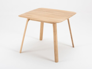 Дубовый стол