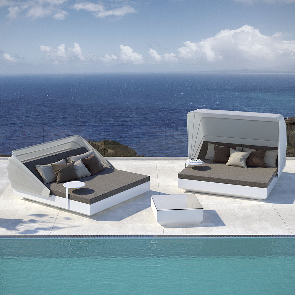 088411 Кровать c 2 наклонными спинками и складным навесом LED Vondom Vela