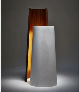 REDA AMALOU DESIGN Настольная лампа из мрамора и ореха