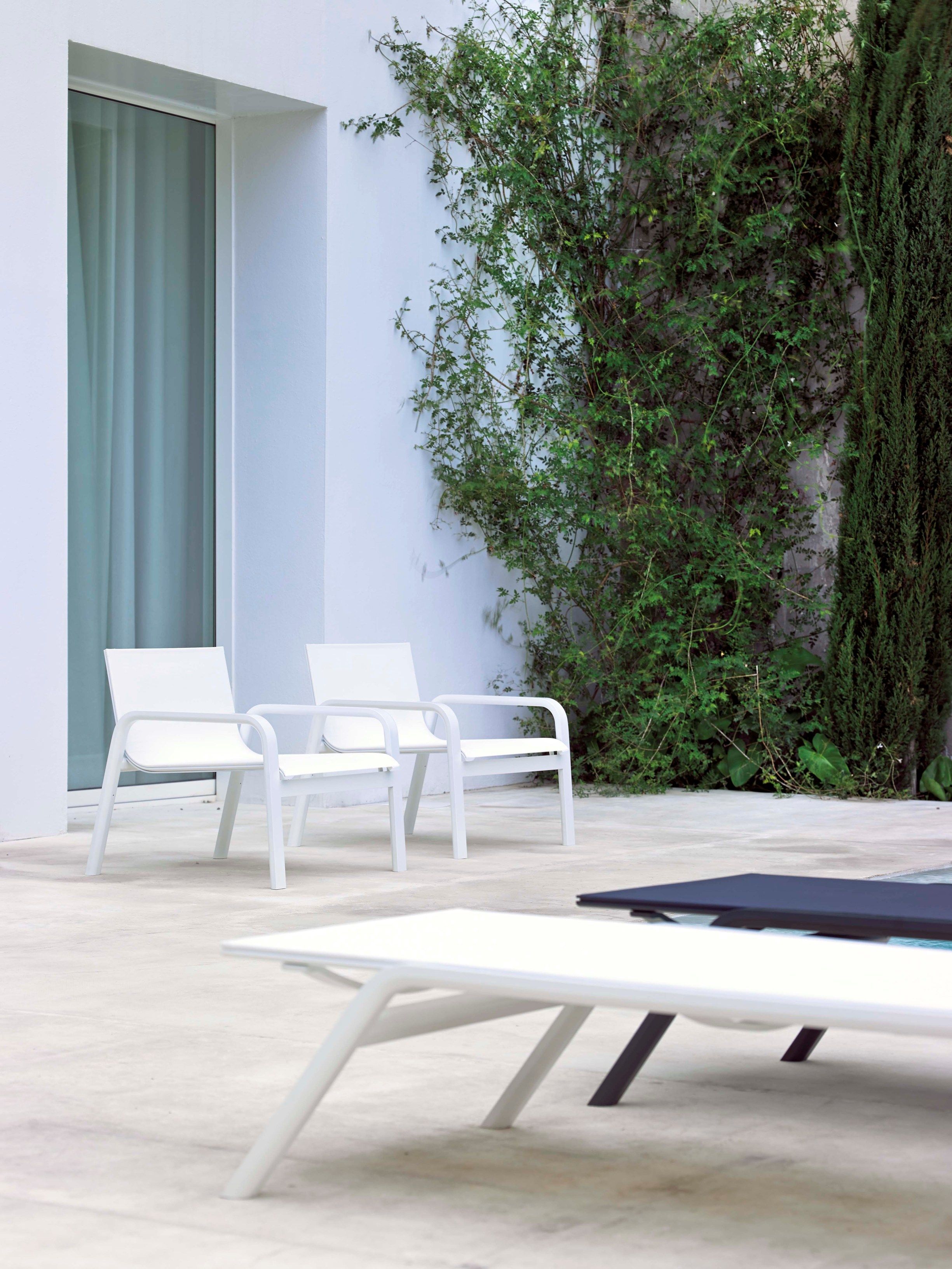 Штабелируемое кресло Batyline® с подлокотниками GANDIABLASCO Стековая ARCH-00108346 - Вид №2