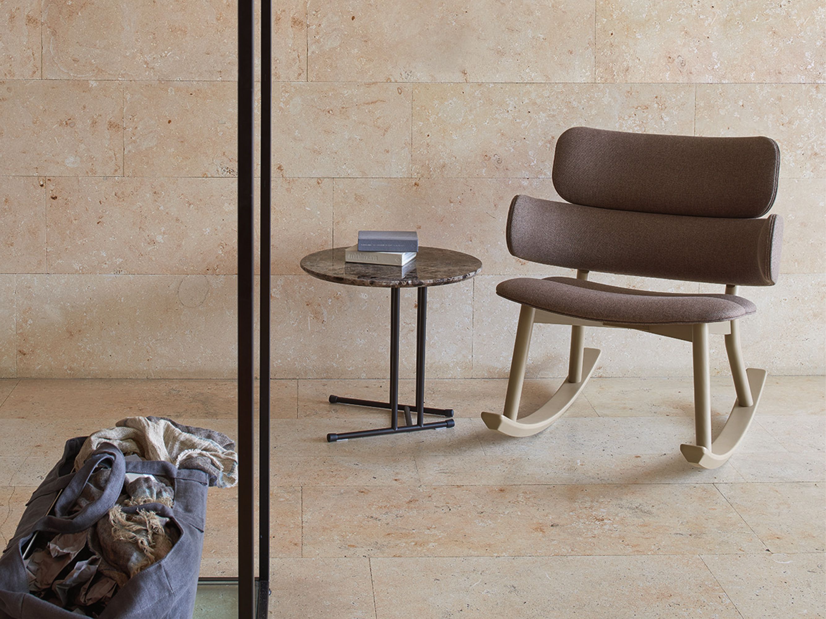 Кресло-качалка с подлокотниками Innova Imbottiti Bands ARCH-00051275 - Вид №2