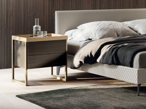 Прикроватная тумбочка из алюминия и дерева с ящиками