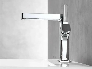 Однорычажный смеситель для раковины