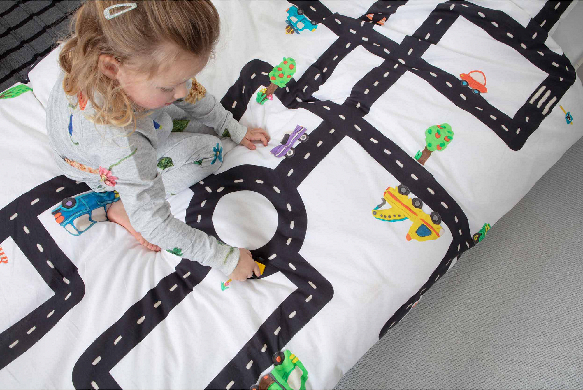 Детское постельное белье односпальное "Игрушечный трек" 150х200 см SNURK  335431 Белый;черный  - Вид №3