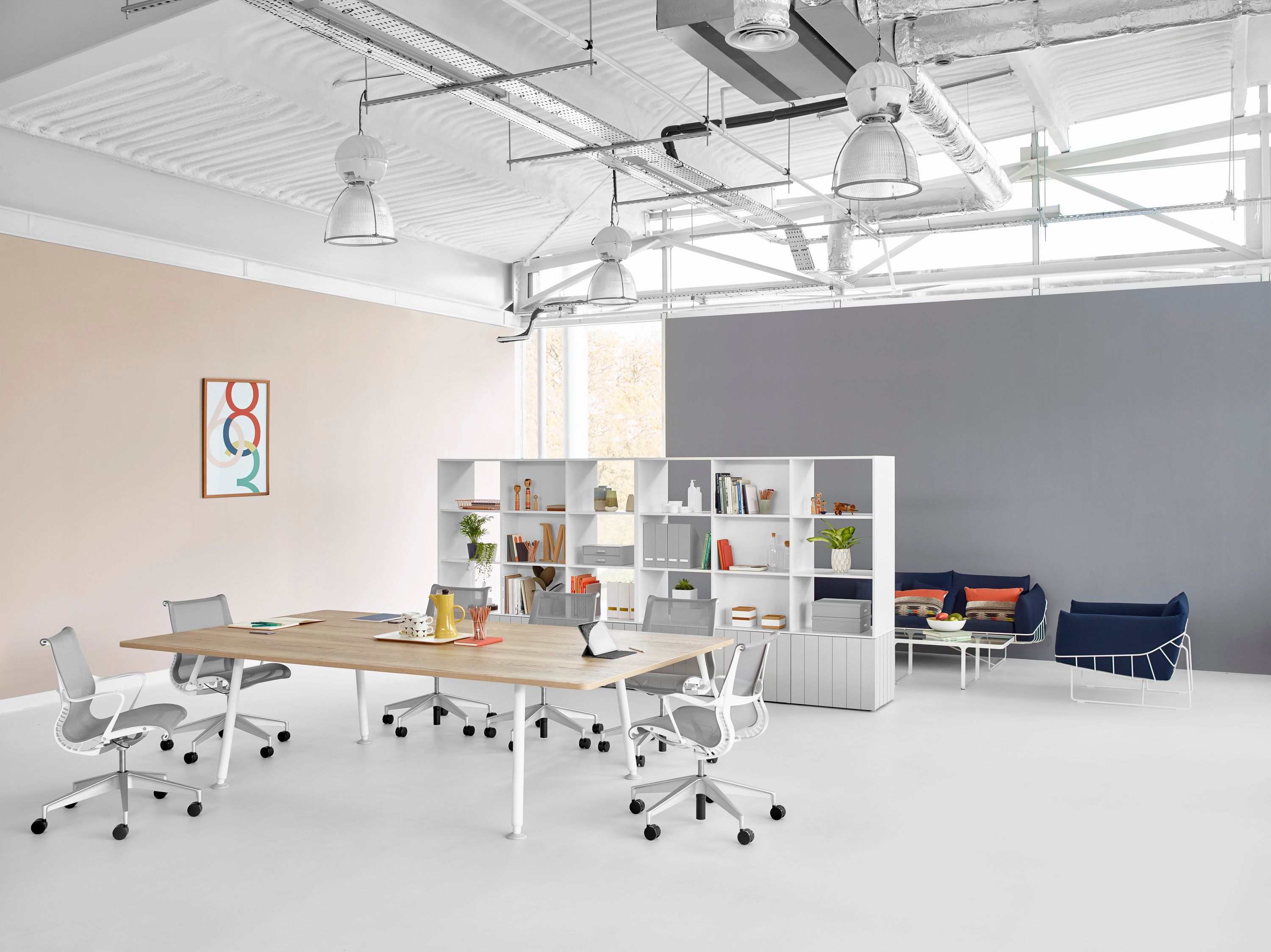 Книжный магазин в дневное время Herman Miller местный ARCH-00076282 - Вид №2