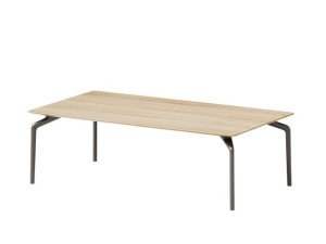 Деревянный низкий прямоугольный журнальный столик