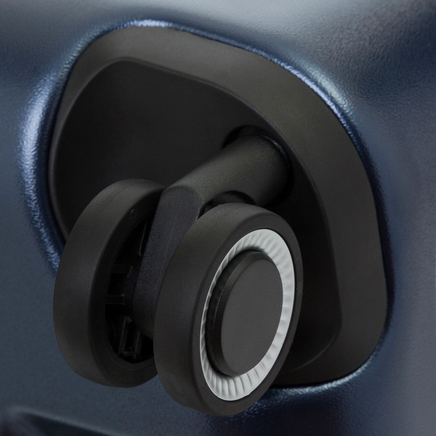 M1880-04-72 Чемодан M1880*72 Spinner L March Beau monde  - Вид №6