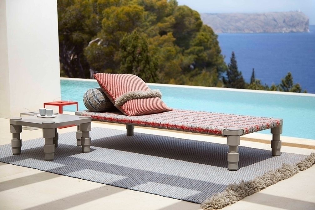 070788 Подушка GL Diagonal almond-red 70x70 GAN Garden Layers - Вид №2