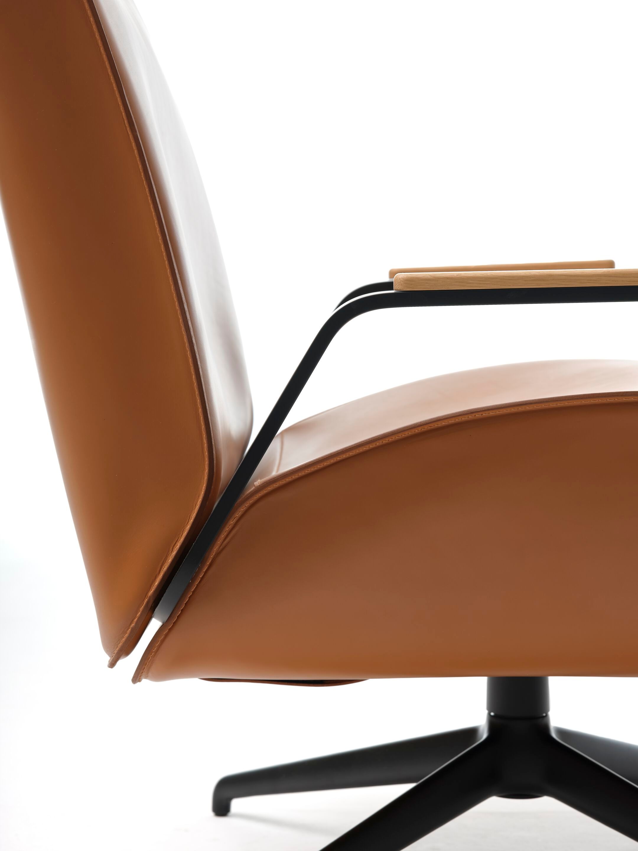 Кожаное вращающееся кресло EPÒNIMO Endo ARCH-00058684 - Вид №5