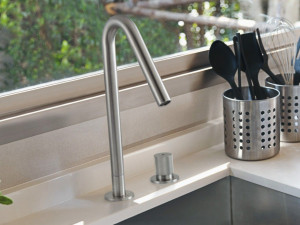 Смеситель для кухни с 2 отверстиями из нержавеющей стали