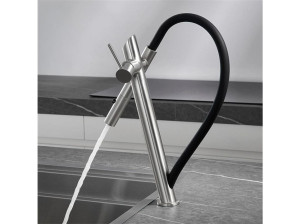 Однорычажный смеситель для кухни с выдвижным ручным душем