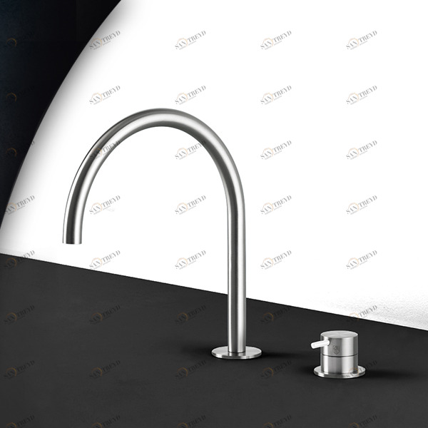 Кухонный смеситель сталь матовая с белой ручкой Kitchen Radomonte TKI32SCIL21 Кухонные смесители Radomonte