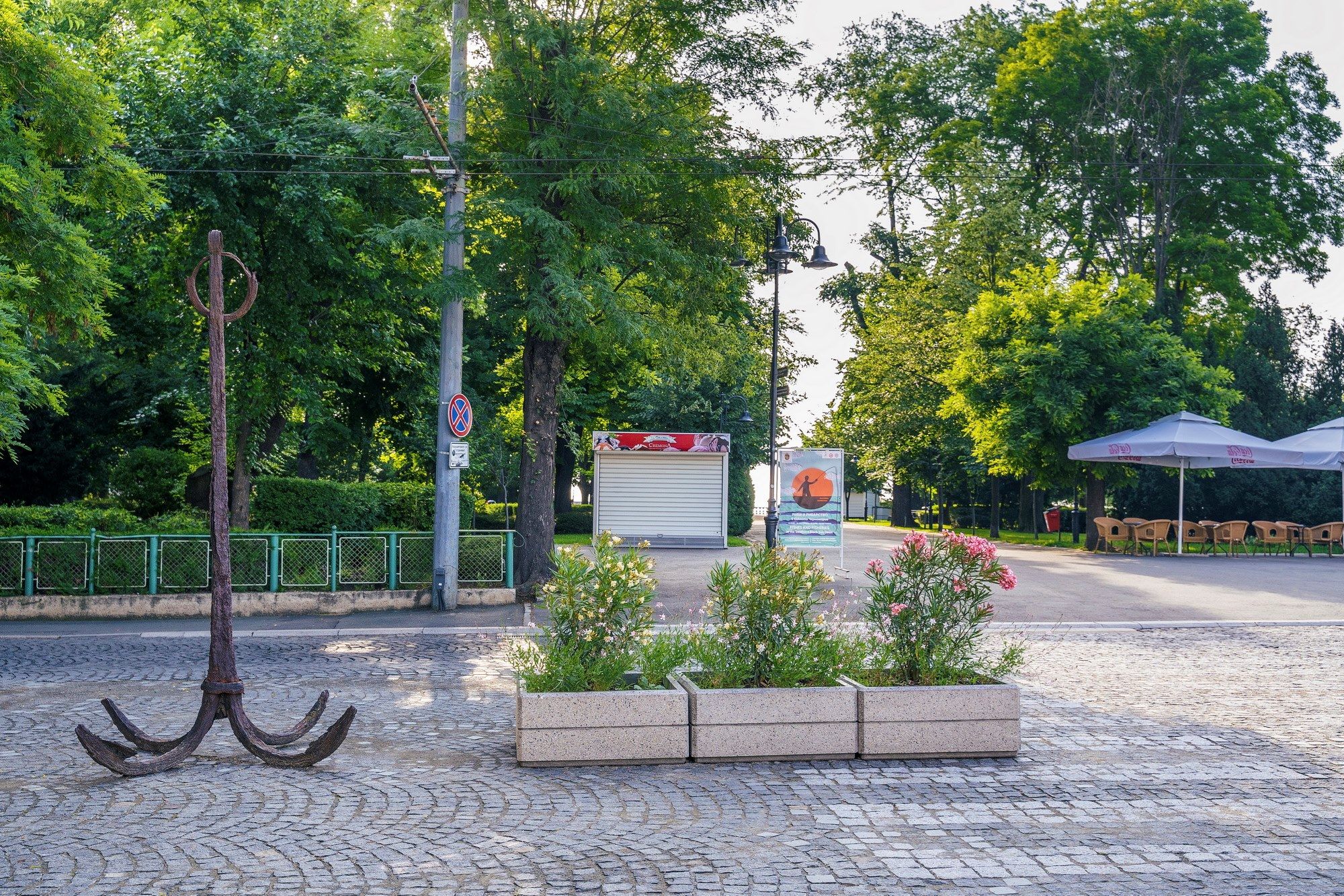 Бетонная квадратная плантатор ENCHO ENCHEV - ETE 214 ARCH-00152474 - Вид №2