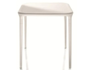 Высокий квадратный журнальный столик