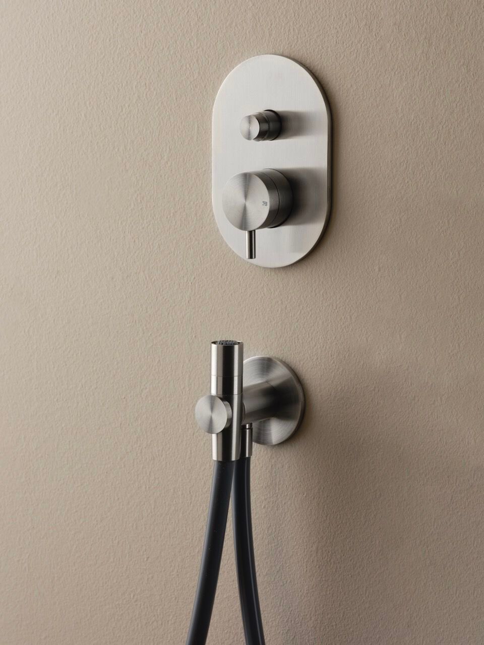 Смеситель для душа из нержавеющей стали с переключателем BEAMTECH Timeless ARCH-00072558 - Вид №1