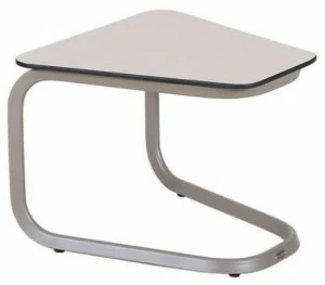 Les jardins Треугольный алюминиевый садовый столик Yolo