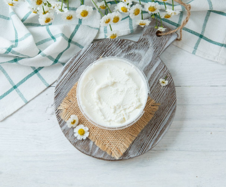 3543 Козий сыр творожный "Шевре" Вкусляндия 