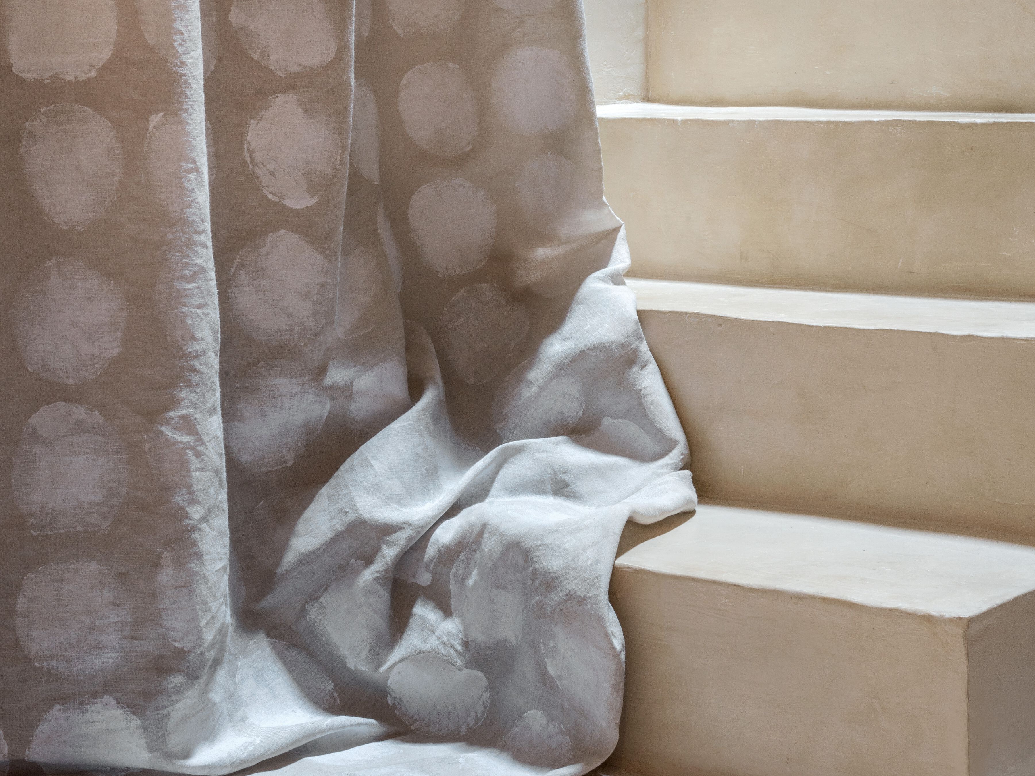 Льняная ткань в горошек Élitis Éphémère ARCH-00135339