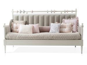 Деревянный шезлонг