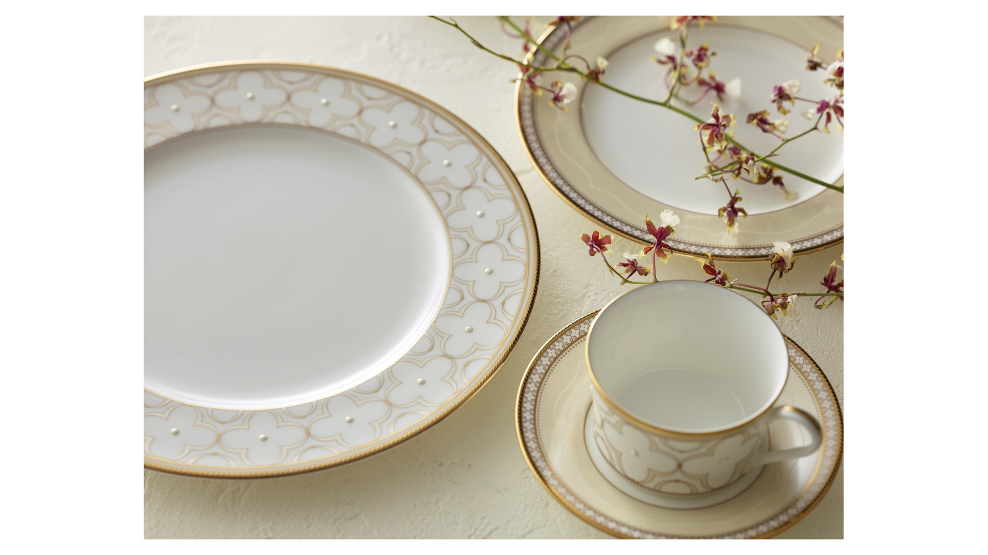 10665464 Noritake Набор из 6 чашек чайных с блюдцами Noritake "Трефолио,золотой кант" 225мл Фарфор костяной  - Вид №4