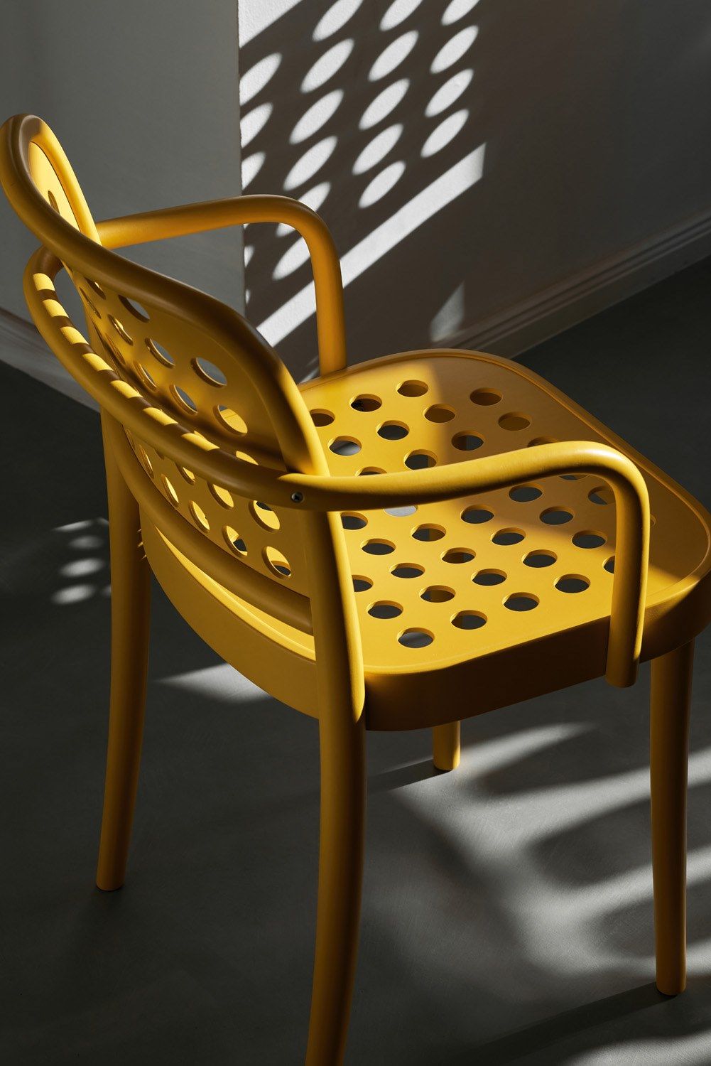 Деревянный стул с подлокотниками TON 822 ARCH-00150109 - Вид №5