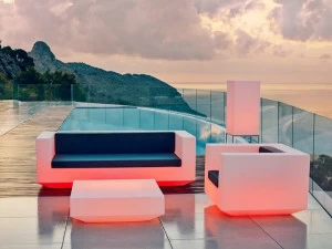 VONDOM Яркий садовый диван Vela