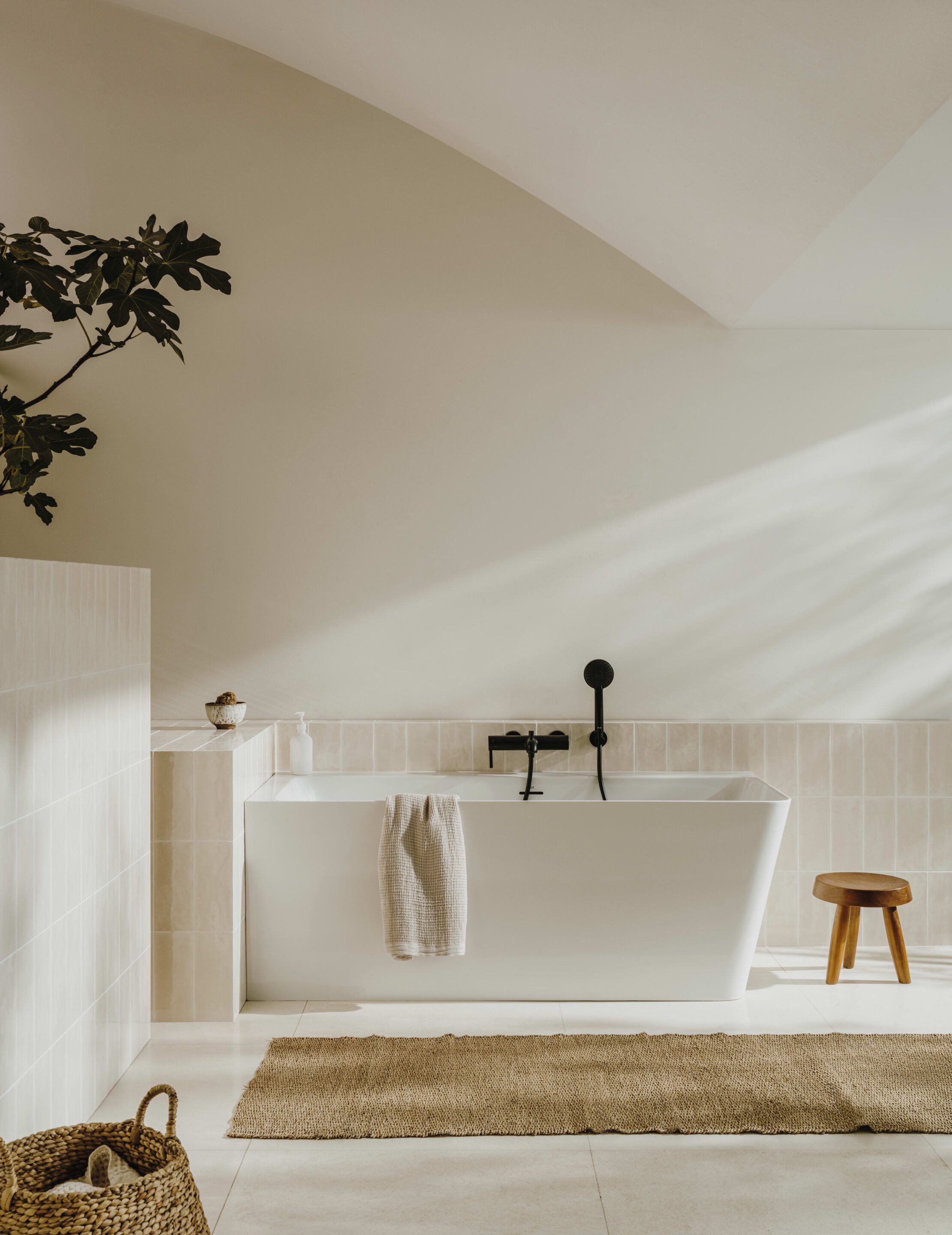 Наружный смеситель для ванны с переключателем Roca Ona ARCH-00030949 - Вид №11