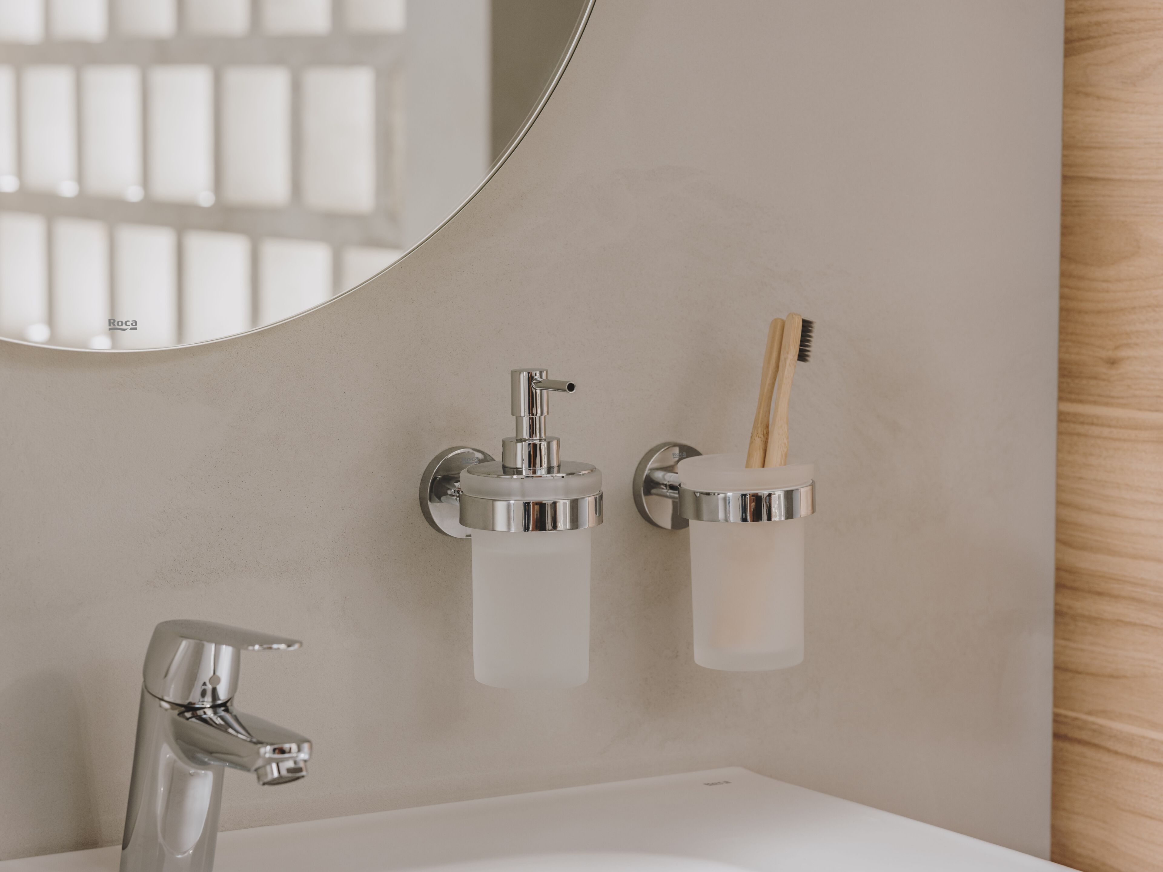 Стеклянный настенный держатель зубной щетки Roca Compas ARCH-00006061 - Вид №2