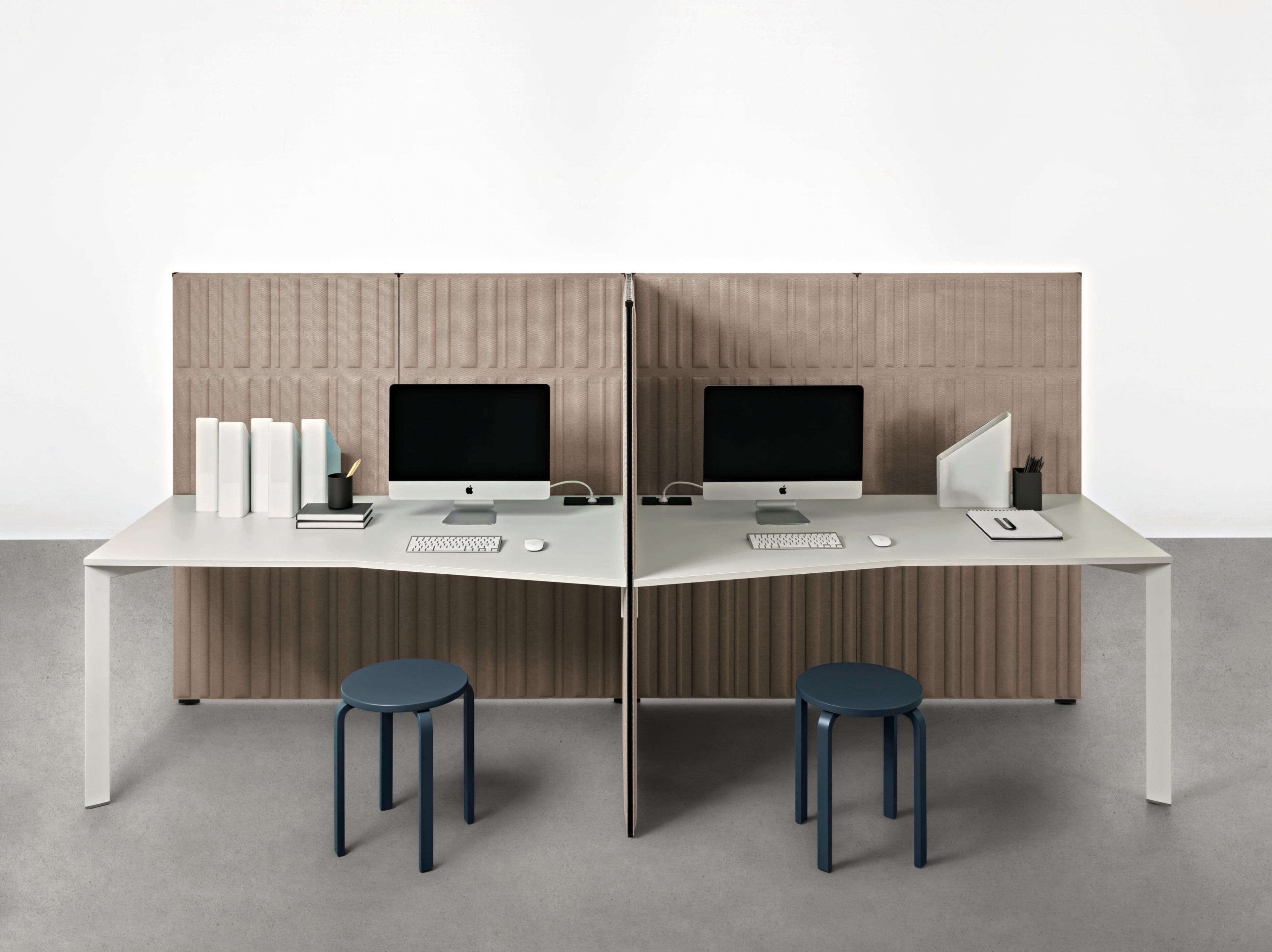 Стол с разделительными панелями Citterio осколок ARCH-00085181 - Вид №1