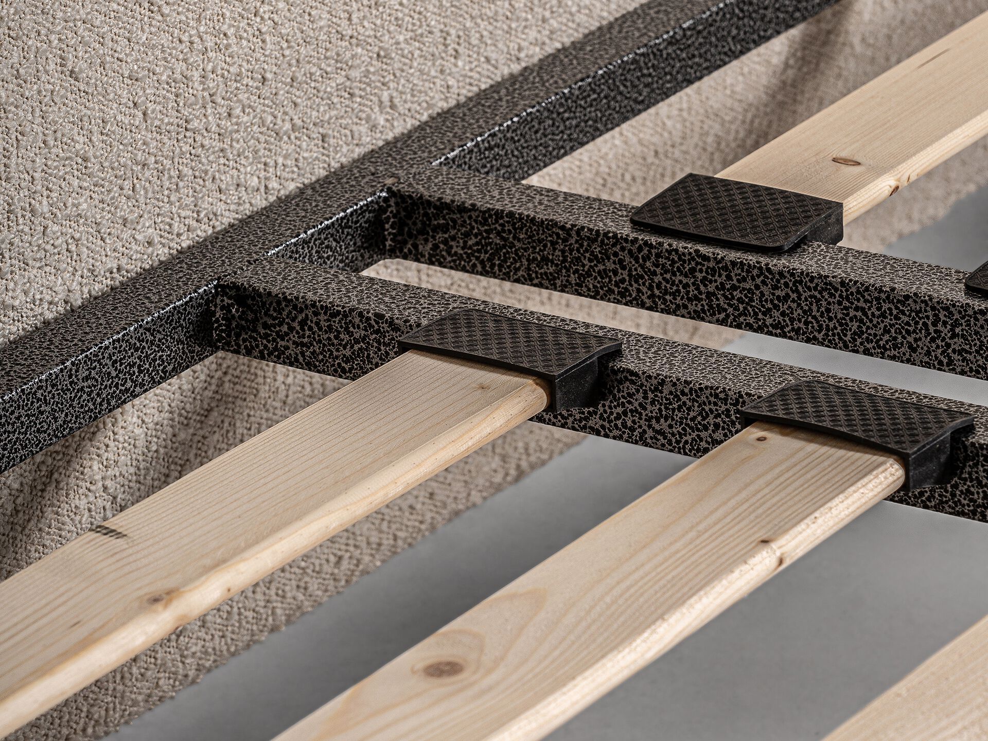 Двуспальная деревянная мягкая кровать Vical Home CHIARI ARCH-00075496 - Вид №4