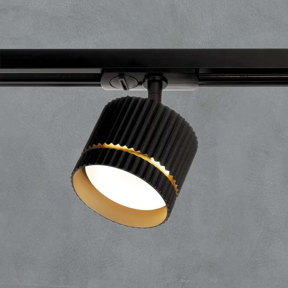 Трековый спот Wolta — черный акцентный светильник для интерьера 89436505 STLM-1579297 - Вид №1