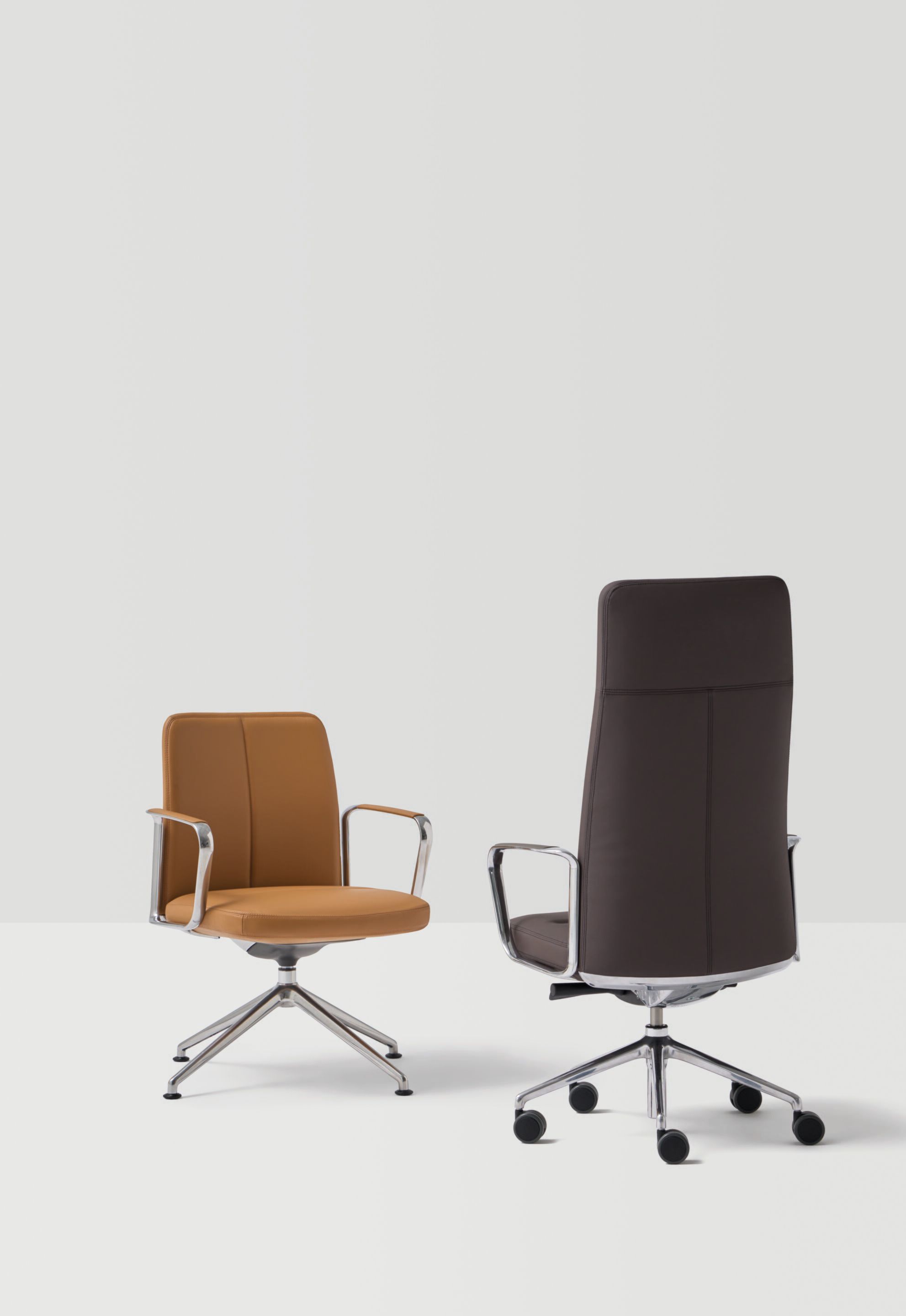 Кожаный поворотный операционный стул с подлокотниками INCLASS ZenPro ARCH-00038332 - Вид №1