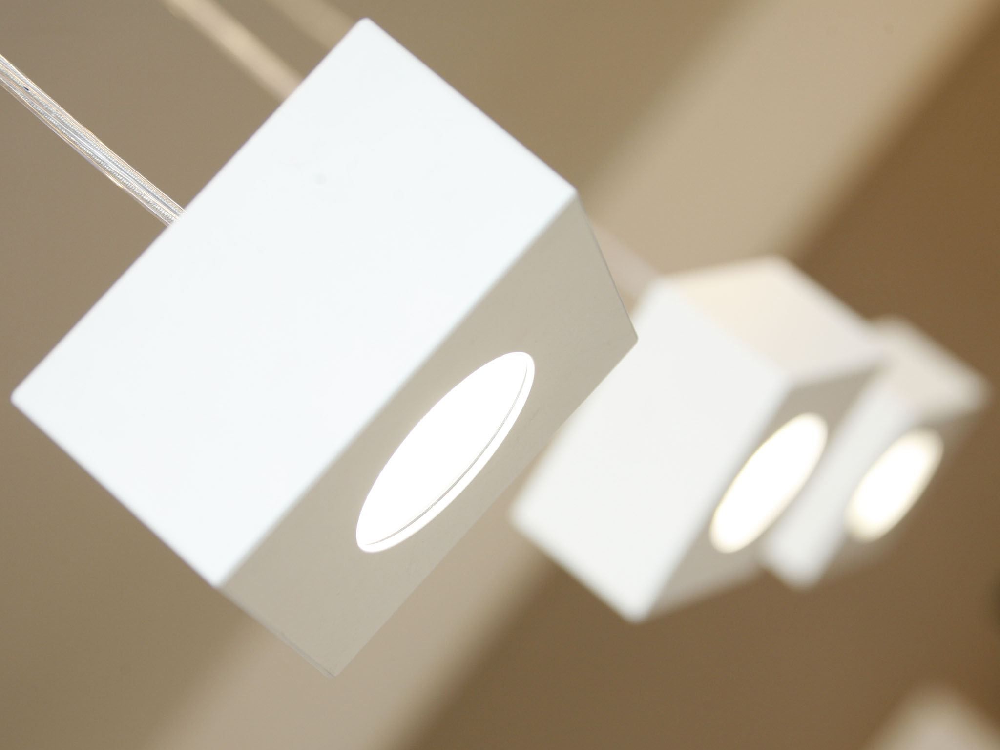 Алюминиевый светодиодный подвесной светильник Brillamenti ARCH-00080297