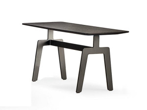 Журнальный столик из дуба для гостиной