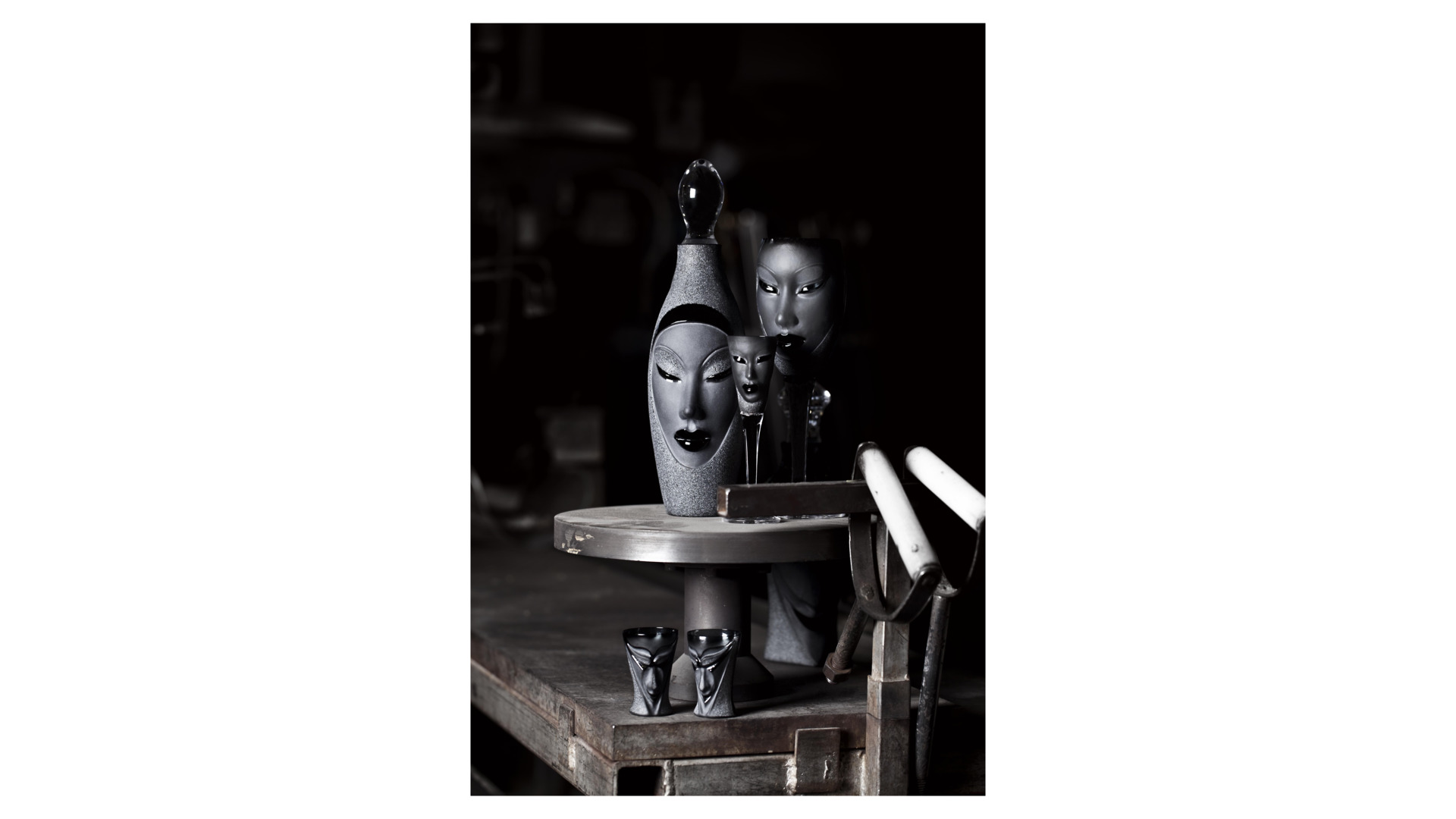 10663757 MALERAS Штоф из чёрного хрусталя "Электра", Объём 1050 мл., Высота – 330 мм  - Вид №1