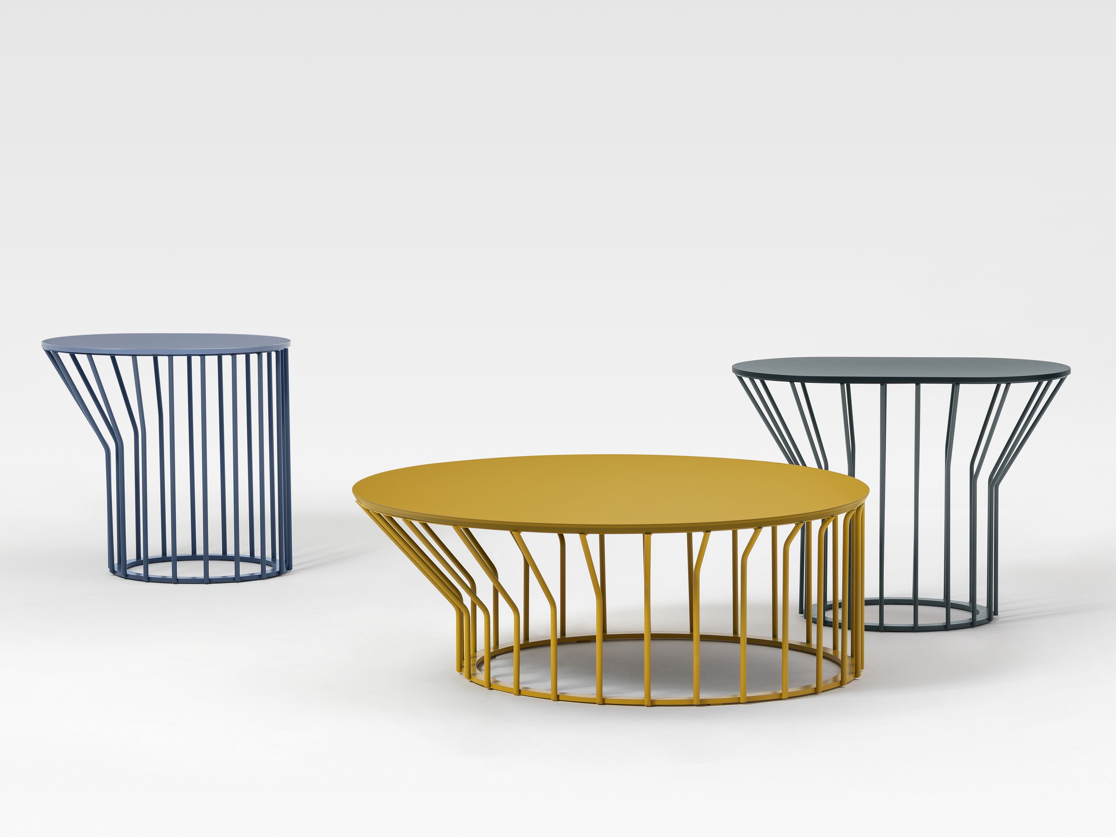 Низкий металлический журнальный столик для гостиной TrabA' JUMP ARCH-00143533 - Вид №4