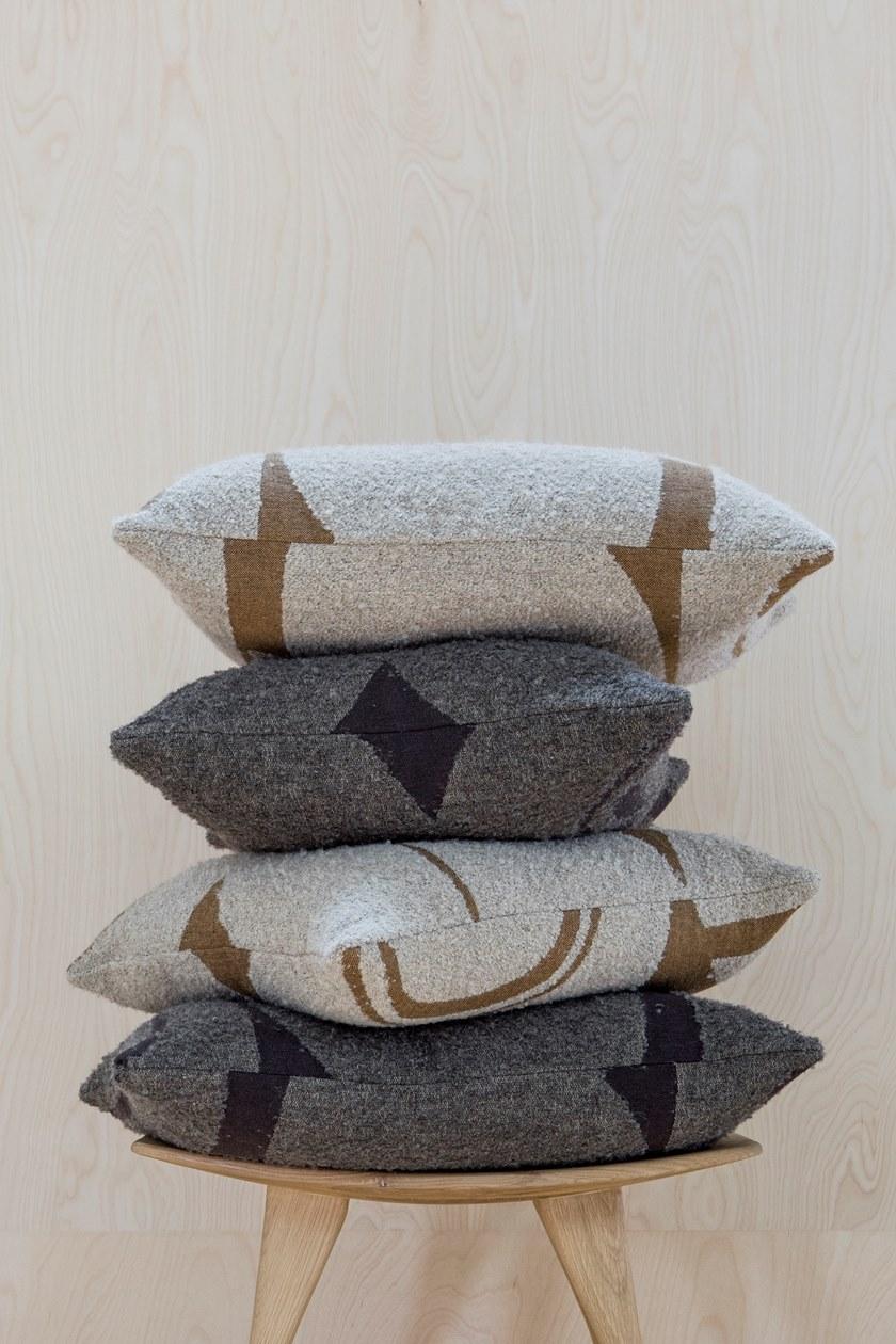 Ethnicraft Подушка из ткани квадратная Refined layers 21030/21031 - Вид №9