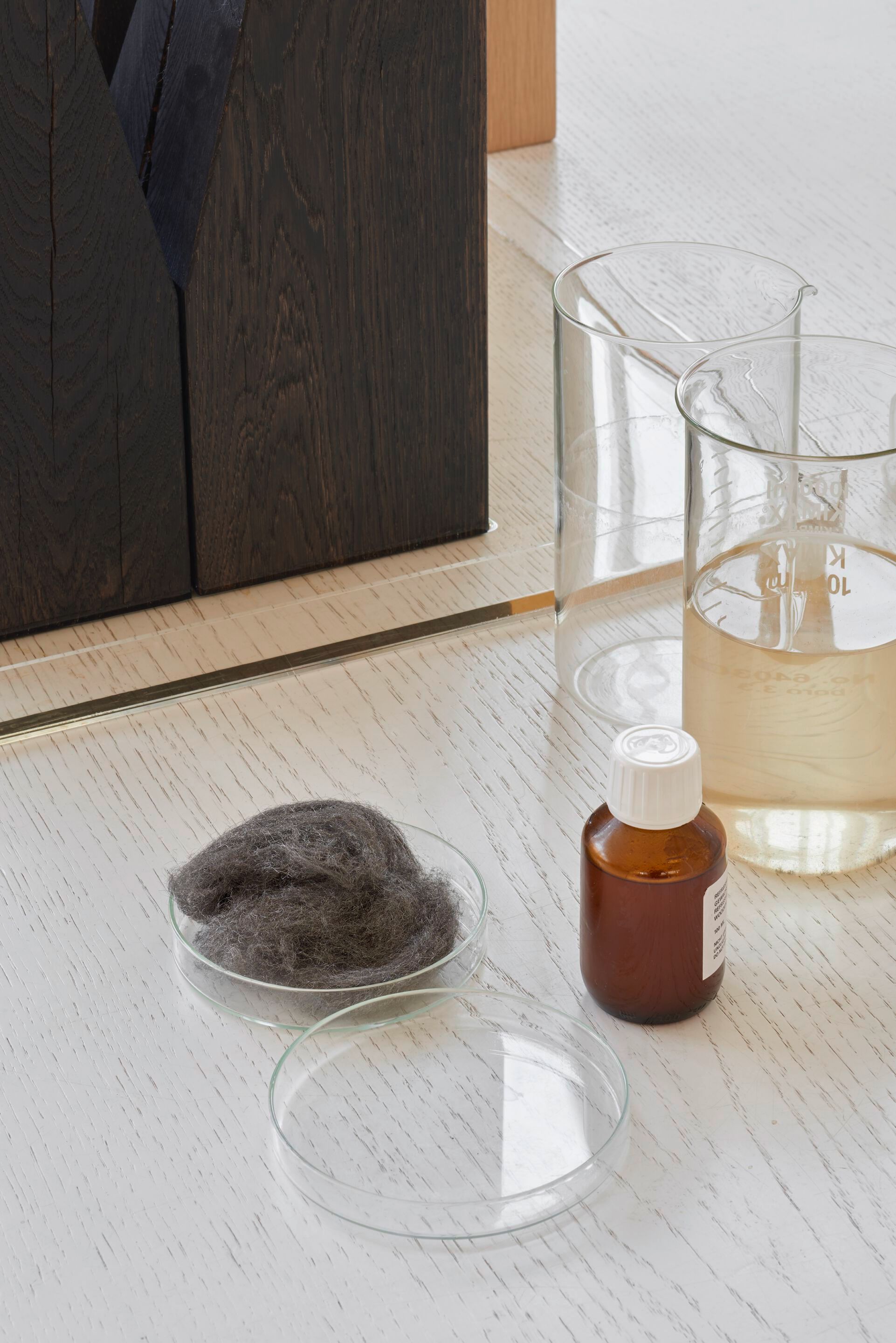 Квадратный журнальный столик из дуба e15 BACKENZAHN BLACK OAK ARCH-00032830 - Вид №9