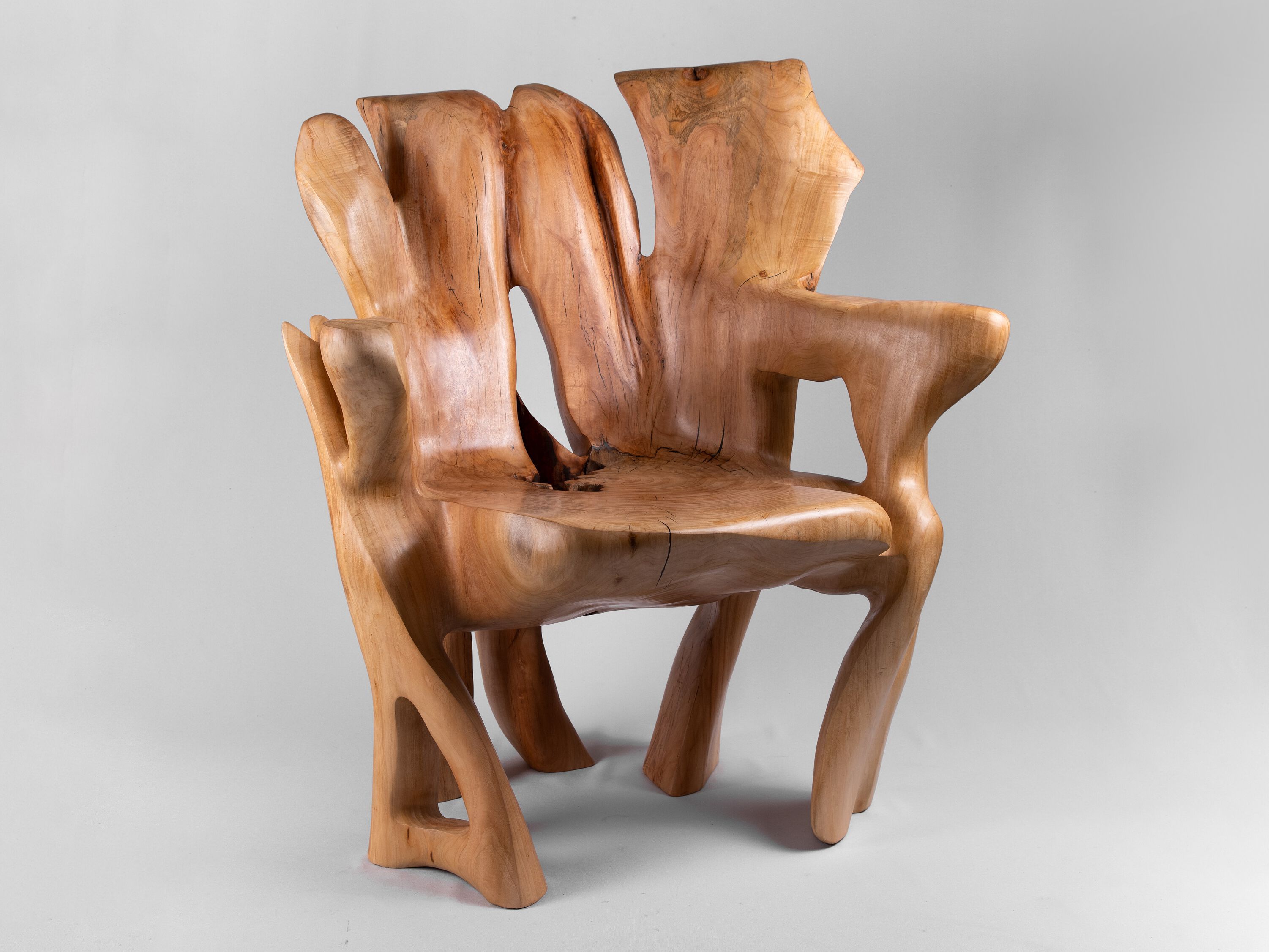 Деревянное кресло с подлокотниками Logniture Veles ARCH-00038632