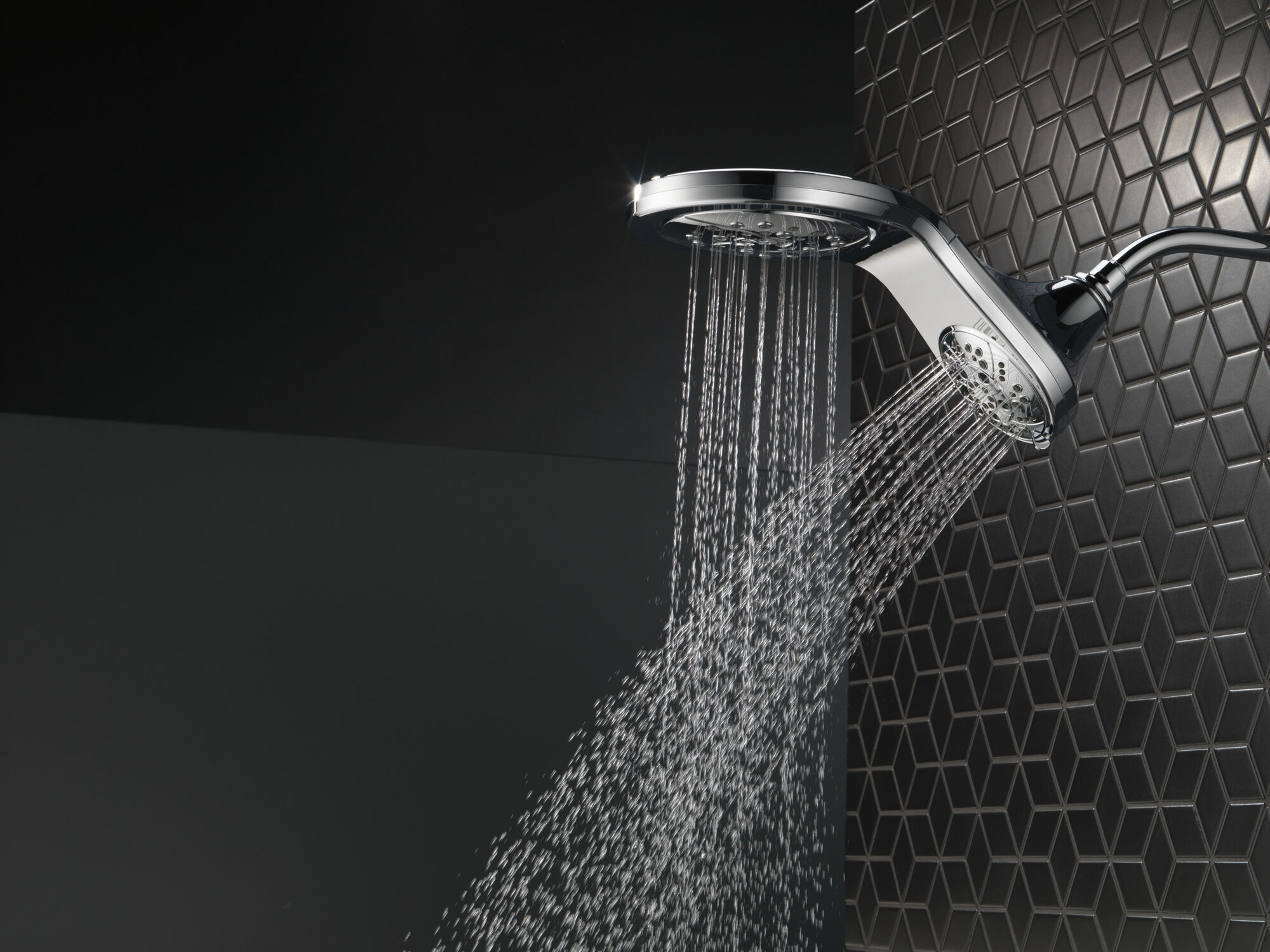 58581-25-PK HydroRain® H2Okinetic® 5-регулировочная душевая лейка два в одном Delta Faucet Universal Showering Хром  - Вид №27