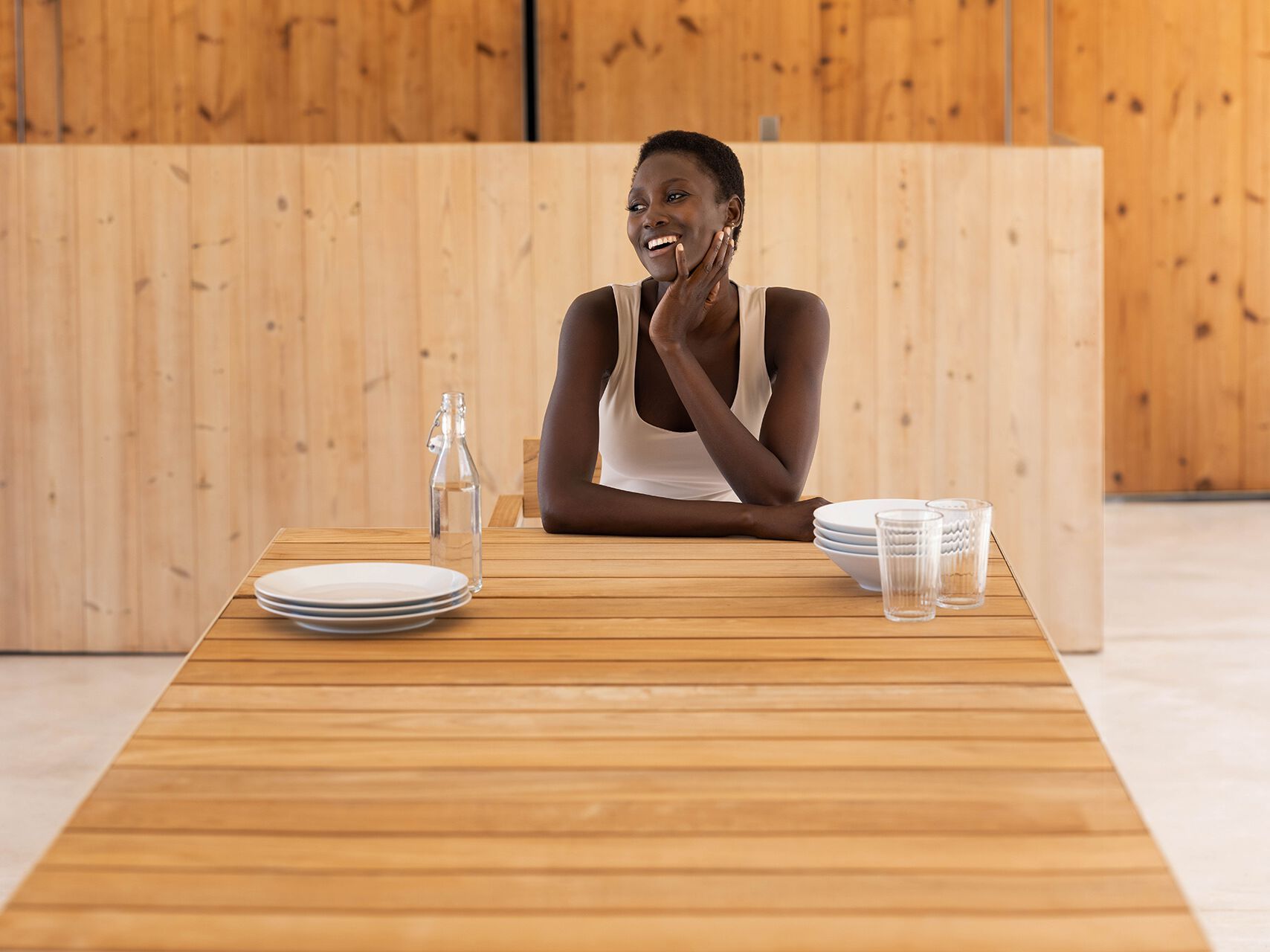 Прямоугольный садовый стол из алюминия и тика Vondom Vineyard ARCH-00025288 - Вид №1