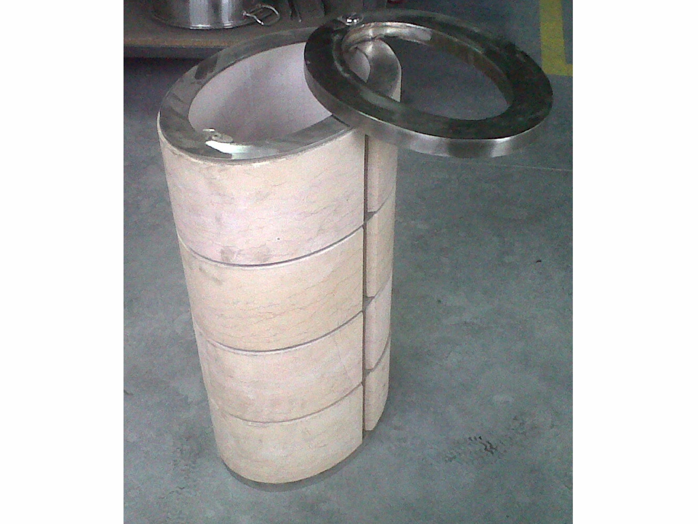 Держатель для мусора из камня от Apricena Viscio Urban Design PATTI ARCH-00064485