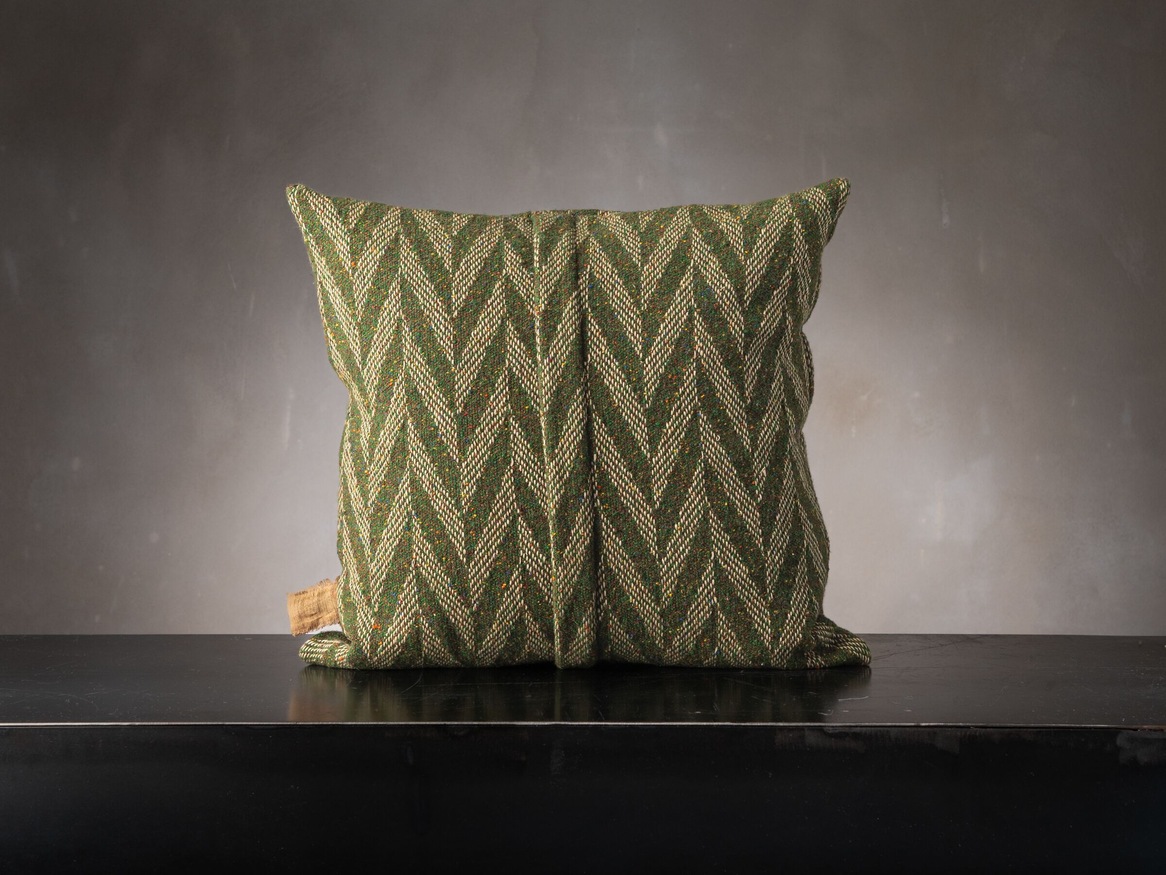 Квадратная подушка из шерсти и льна The House of Lyria DODOMA ARCH-00078133 - Вид №1